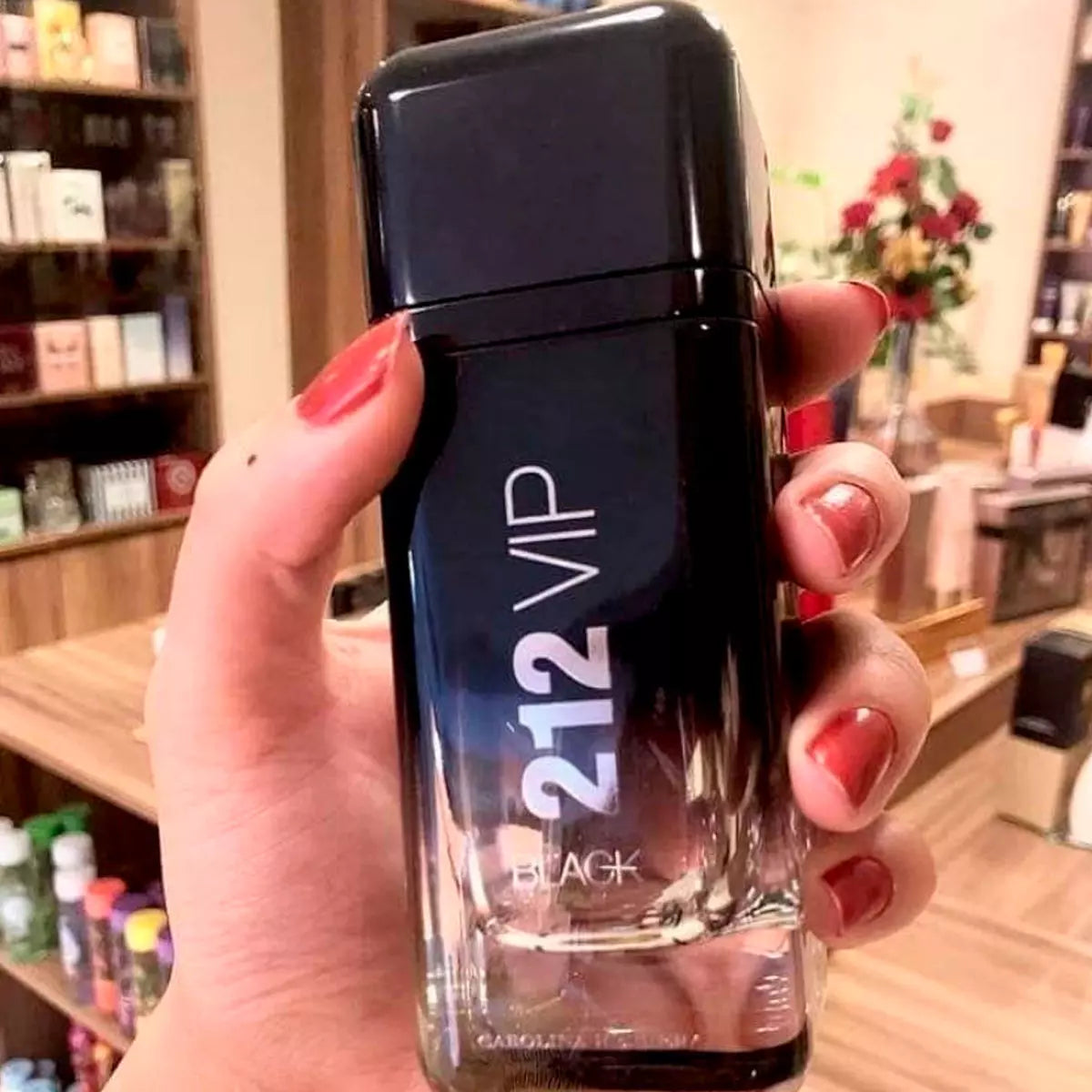 005 - 3 Perfumes + Perfumero de regalo (Sauvage - 212 Vip Black - One Million)